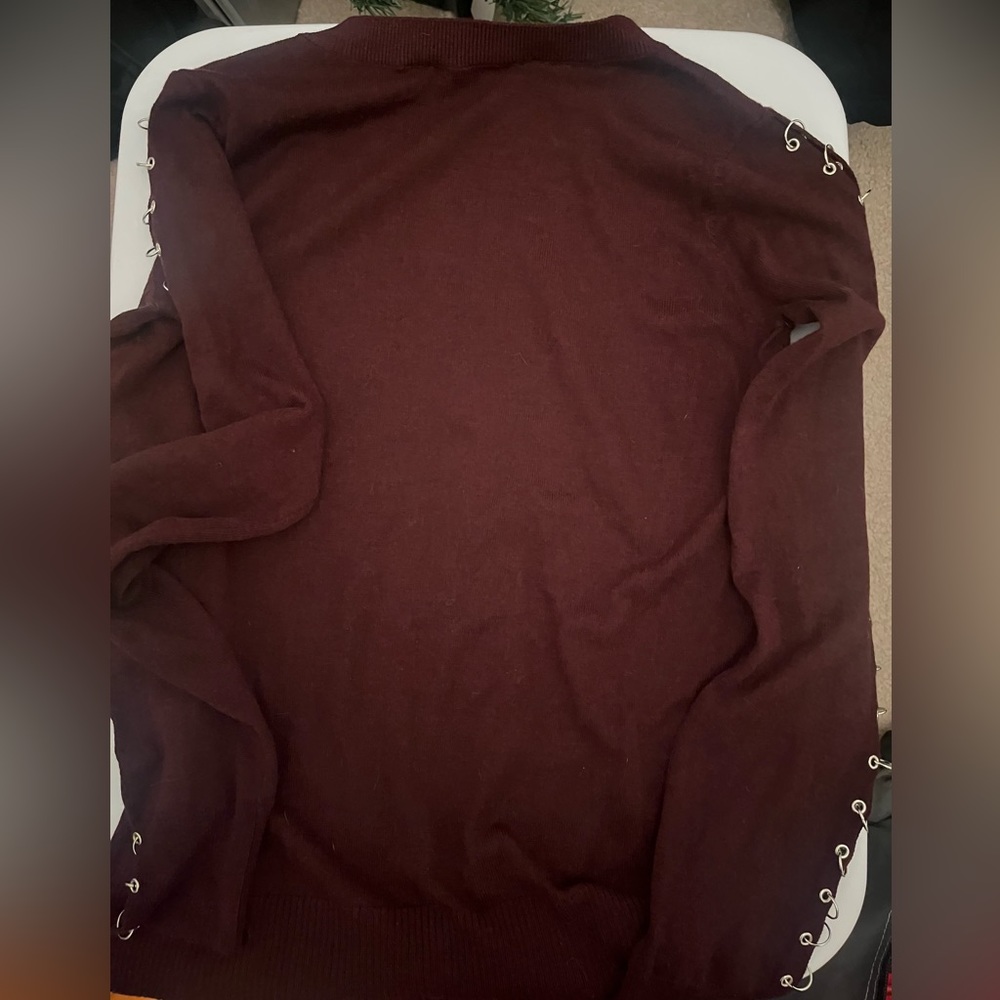 Sweater - Picture 2 of 3